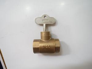 新鄭市龍湖鎮(zhèn)長豐閥門商行-五金、工具-